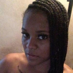 Meet your Posher, Antoinette